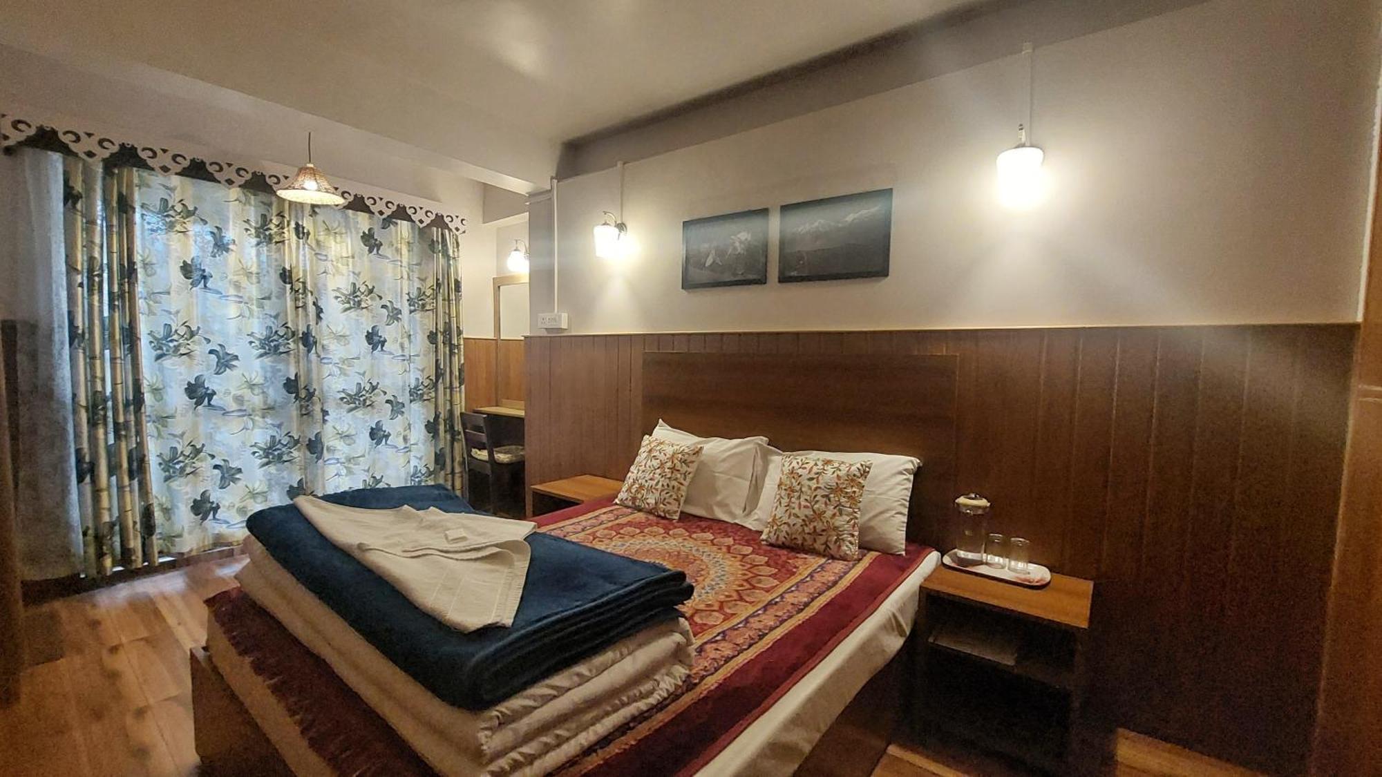 Indivar Homestay ดาร์จีลิง ภายนอก รูปภาพ