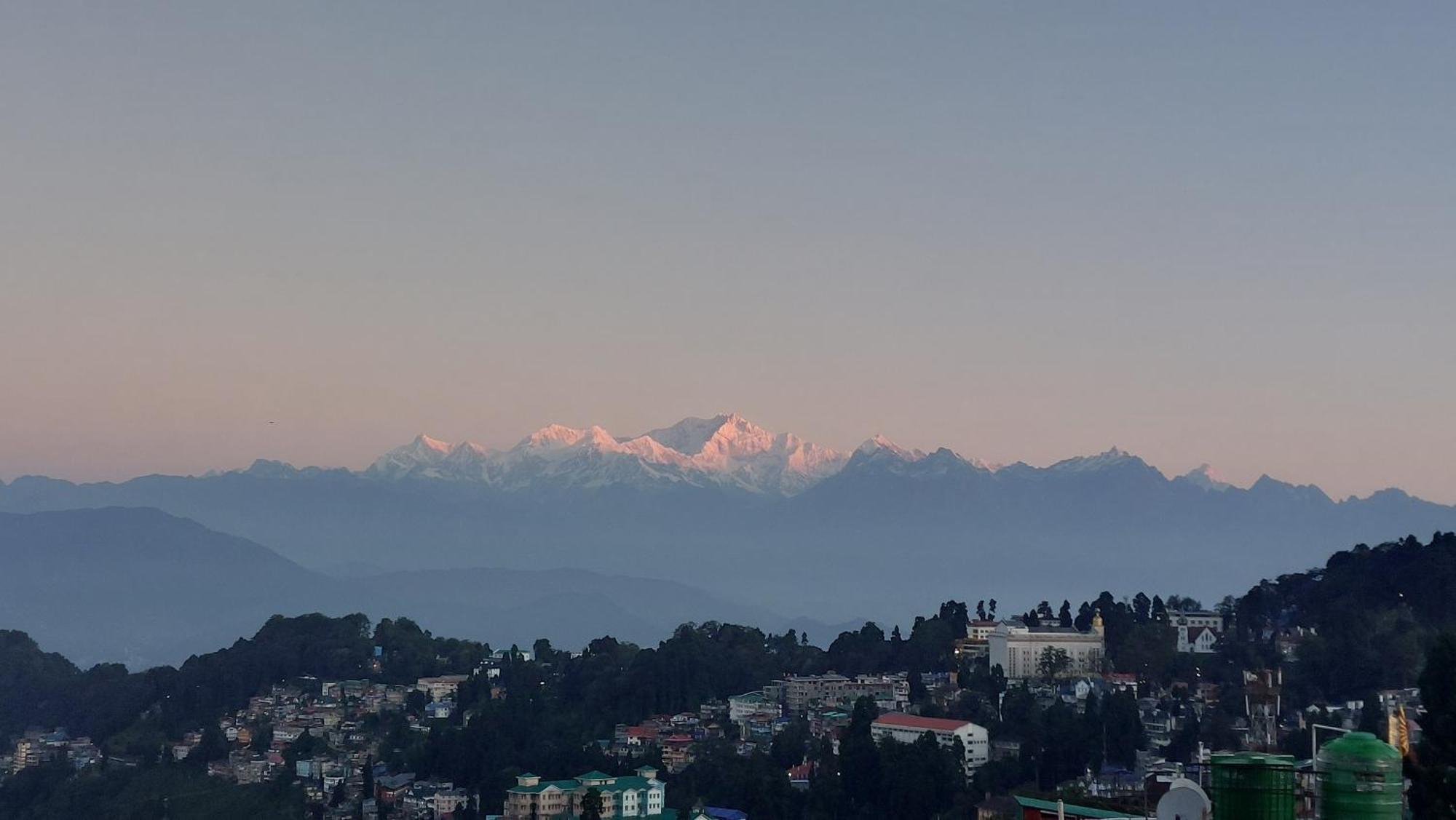 Indivar Homestay ดาร์จีลิง ภายนอก รูปภาพ
